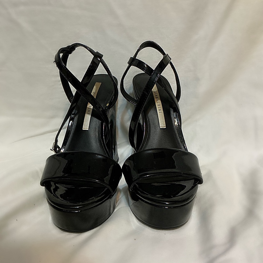 Elegant Black Strappy Women's Heels